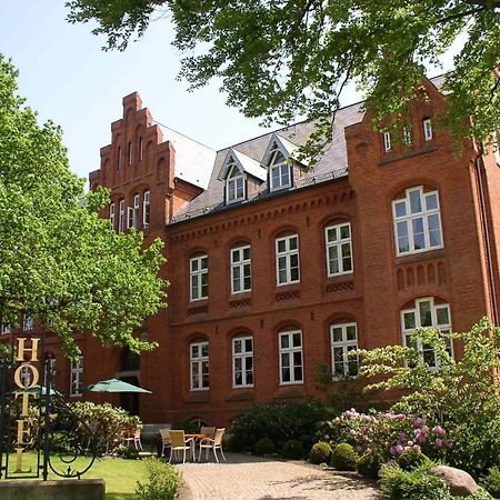 Hotel Altes Gymnasium Husum  Esterno foto